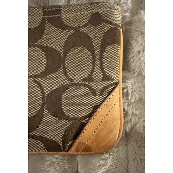 Coach Signature Brown Leather Corner Zip Wristlet - Picture 3 of 7